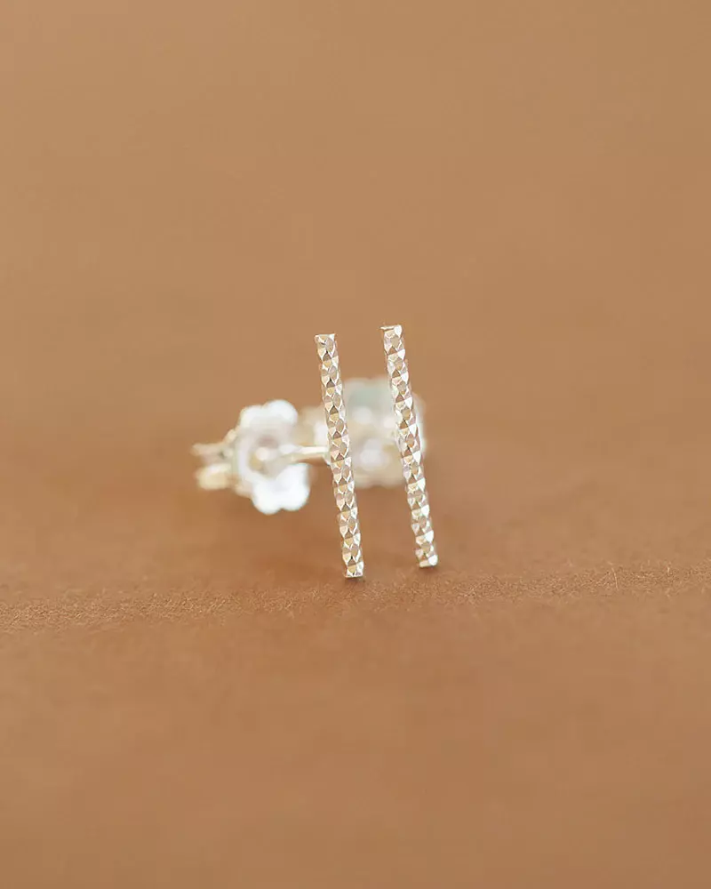 Pikfine Julie Stab Ohrstecker 6 mm silber